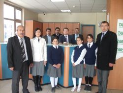 Harçlıklarını Van'a gönderdiler